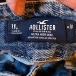 Hollister 11L W30 paper bag waist tapered leg pleated at ankle. Photo 3