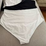 Eomenie  Plus Size Swimsuit for Women Tummy Control One Piece Bathing Suit V Neck Color Block Tie Side Swimwear Photo 8