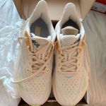 Hoka  Clifton 9 Women’s Running Shoes Photo 1