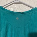 Lululemon  Athletica Shirt Photo 3