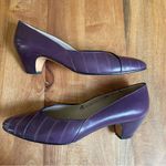 Salvatore Ferragamo Vintage  Purple Leather Pumps 2" Heels Italian Size 7 B Photo 5