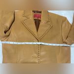 Juliet Michelle Tan Leather Jacket with Notched Lapels and Tailored Silhouette Photo 9