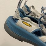 Keen  Sandals Women 8 Light Blue/Gray Waterproof Water Trail Hiking Outdoor Photo 3