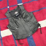 Harley Davidson black leather Moto vest full zip up riding jacket lace up Piston Size M Photo 0