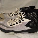 Nike  Basketball Shoes Photo 0