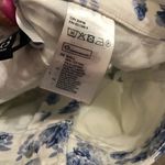 H&M NWT Divided Shorts White Blue Flower Size 4 Photo 7
