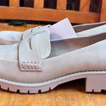 Dolce Vita womens Crisp chunky lug sole loafers academia preppy office dune 8 Tan Photo 2