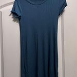Everly NEW  Dress Size Medium Photo 0