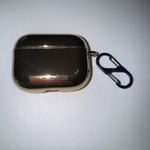 Gold AirPods Pro case Photo 3