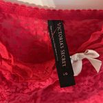 Victoria's Secret  Red Lace Camisole Sz Lg Bin 🔵 Photo 4