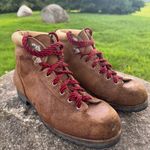 VTG Vasque Vibram Suede Old School Hiking Boots Men’s 8.5/Women’s 10 Brown Photo 10