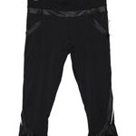 Lululemon Womens  Chase Me Black Nylon Spandex Capri Cropped Leggings Pant Size 8 Photo 0