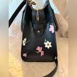 Kate Spade Gorgeous like new medium satchel with beautiful floral print Photo 8