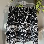 White House | Black Market Black Skirt Elastic Waist Womens XS Tiered Photo 2