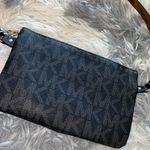 Michael Kors Black leather MK belt bag Photo 3
