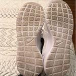 Nike Roshe One Tennis Shoes Photo 4