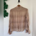 Chelsea Flower Crochet Women’s Silk Like Long Sleeve Button Blouse Boho Pink Tan Size M Photo 3