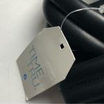 Time And Tru  Women's Cross Strap Black Sandals Sz 6 Photo 1