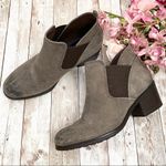 Rockport Danii Chelsea Bootie Stone Suede Ankle Boots Size 7 Photo 1