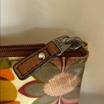 Fossil Cream and Green Cosmetic Bag Retro Floral Design Photo 1