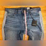 Simply Vera By Vera Wang Deven Jeans Straight Mid Rise Stretch Blue Women Sz 12 Photo 9