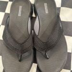 Skechers women Goga Mat size 10 comfort walking gray black thong flip flop Photo 0