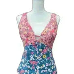 Palisades Beach Club NWT V Photo 1