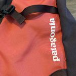 Patagonia Atom 8L Sling Bag Photo 3