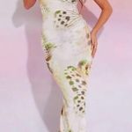 Pretty Little Thing  Green Butterfly Print Slinky Cowl Maxi Dress  Photo 2