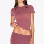 SKIMS  Fits Everybody T-Shirt in Beet, Size XXS Photo 0