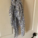 Brandy Melville  Floral Scarf Like New Soft Lightweight Sheer 100% Viscose Flower Photo 3