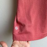 Lululemon Shirt Women's 6 Pink Coral Breeze By Top Short Sleeve Seamless Logo Photo 3