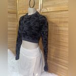 Gymshark Adapt Seamless Dry Long Sleeve Camo Crop Top shirt Small Black gray Photo 1