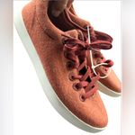 Allbirds  Women's Wool Piper sneaker in a terracotta or diablo color SIZE 8 Photo 2