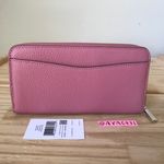 Kate Spade Wallet Photo 1