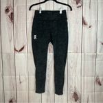 ON Running tights 7/8 black Core Tights reflective leggings Size XS Photo 1