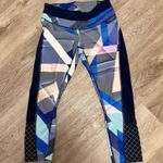 Athleta  Electric Geo Sonar Capri Leggings A2 Photo 2
