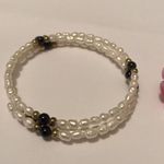 Lot Of 2 Women’s Stretchy / Spiral Costume Beaded Bead Bracelets Pink / White Photo 3