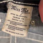 Miss Me  Boyfriend Capri Jeans BLING Rhinestones Womens 27 Crystals Dark Wash Photo 8