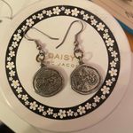 None Silver cat tiger earrings Photo 0