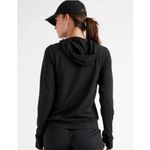 Quince NWT-  Flowknit Ultra-Soft Performance Pullover Hoodie- Size Medium Photo 1