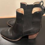 Madewell The Regan Ankle Black Leather Chelsea Boots Block Heel Women's Size 9.5 Photo 3