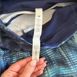 Lululemon  wunder train leggings 25” crop size 4 in blue multi color Photo 4