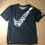 Nike Dri-fit T-shirt Photo 0