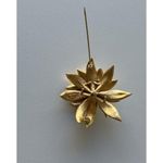 Vintage Brooch stamped JJ Goold Tone Vivid Flourish Flower Flexible Pedals Gold Photo 5