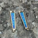 Blue and silver tie dye design ladder shaped earrings / NWOT Photo 2