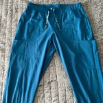 Med Couture Scrub Set Photo 2