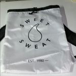 𝅺NEW Sports Research Sweet Sweat backpack gym bag White Photo 1