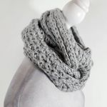 Aeropostale  Gray Chunky Knit Scarf One Size Light Gray Knit Infinity Scarf Photo 2