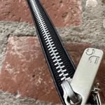 DESIGNERS GUILD coin purse Black caviar leather with zipper and ring Photo 8